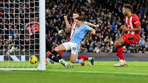 Julián Álvarez anotó el 2-0 definitivo para el City.