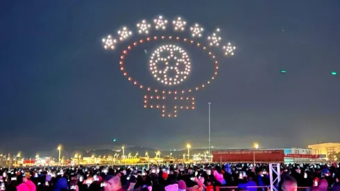 El escudo de Cobreloa formado por los drones.