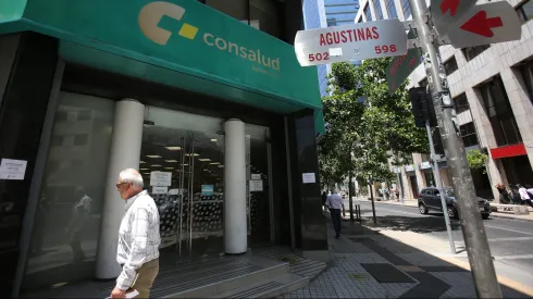 Santiago, 12 de diciembre de 2023<br />
Imagenes referenciales de Isapres.<br />
Jonnathan Oyarzun/Aton Chile