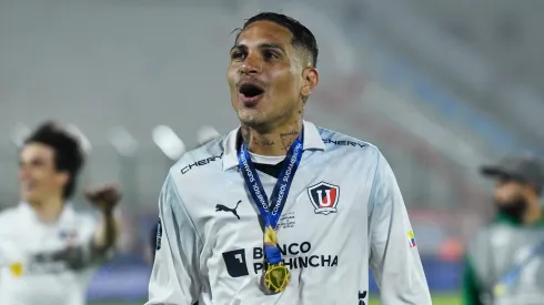 Colo Colo quiere convencer a Zubeldía y para eso mira a Paolo Guerrero