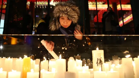 ¿A qué hora se prenden las velas en Año Nuevo?