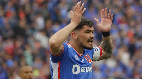 Luis Casanova sigue negociando su renovación en la U.