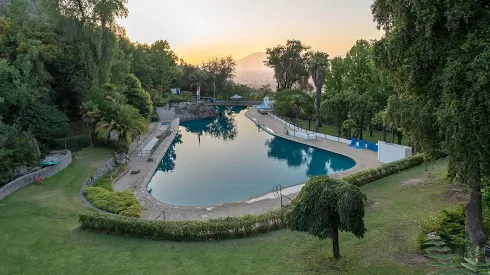 ¿Dónde hay piscinas en Santiago? Los panoramas para verano