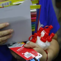 ¿Puedo recibir el bono para útiles escolares si no estoy en el Registro Social de Hogares?