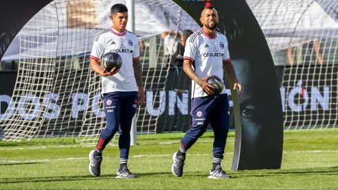 Esteban Pavez y Aruro Vidal dijeron presente en la despedida de Esteban Paredes.