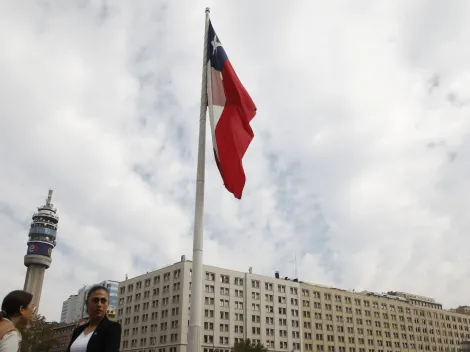 ¿Será obligatorio cantar el himno nacional en los colegios?