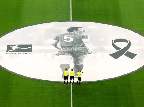 Bayern rinde emotivo homenaje a Franz Beckenbauer