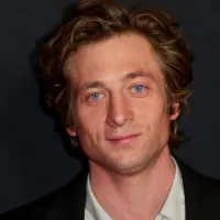 Jeremy Allen White: El actor que la rompe por The Bear y tendrá película con Zac Efron