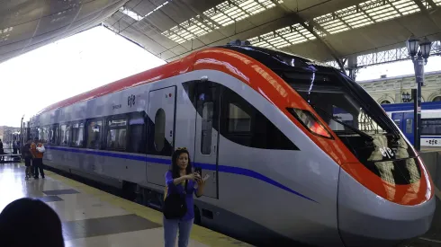 ¿Cuáles son los horarios y precios del nuevo tren Santiago - Curicó?