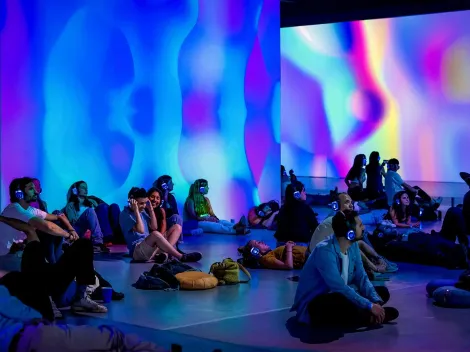 Píxel Líquido: La increíble exposición gratuita en Las Condes