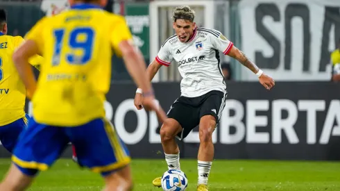 Carlos Palacios jugó en el Monumental ante Boca Juniors, siendo expulsado a los 65' por una falta sobre el colorado Barco.