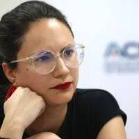 Para evitar la reelección de Irací Hassler: El PS busca candidato para elecciones de Santiago