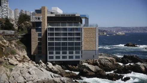 Minvu ordena demoler el Hotel Punta Piqueros de Concón.