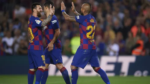 Arturo Vidal mantiene contacto con Lionel Messi hasta hoy.