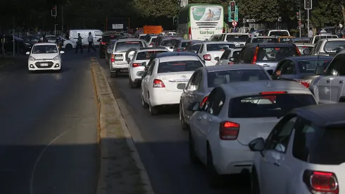 Conocida calle de Santiago pasará a ser bidireccional.