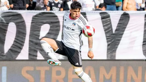 Carlos Palacios le da un dolor de cabeza a Colo Colo previo al inicio de la temporada.