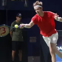 Con apenas 19 años: Ignacio Busé le amarga la fiesta a Nicolás Jarry y Chile en Copa Davis