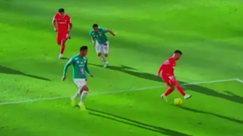 Jean Meneses dejó un toque mágico en la gran goleada del Toluca. 
