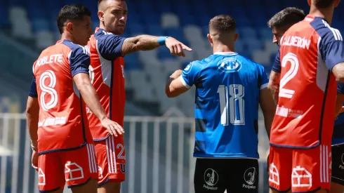 Matías Zaldivia fue amonestado en el empate ante Huachipato.