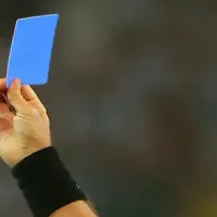 ¡Revolución total! La tarjeta azul comenzará a ser utilizada en el fútbol