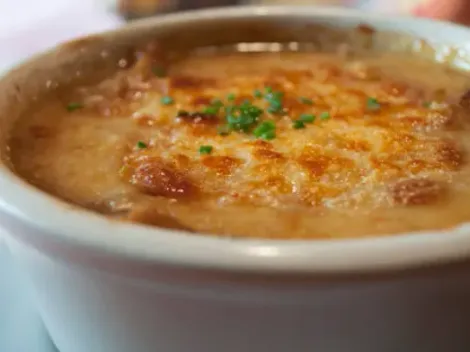 Sopa de cebolla: Deliciosa receta paso a paso