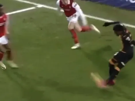 ¿Directo al Puskas? El golazo de rabona en la Championship