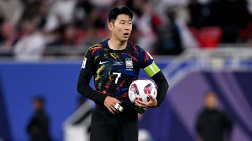 Son se lesionó en una pelea de compañeros