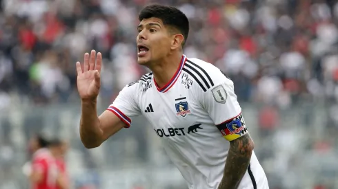 Pavez habló de ser capitán en la era de las RRSS