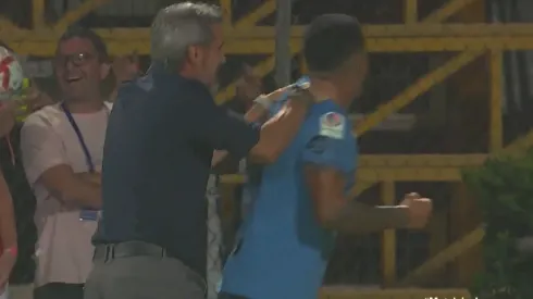 Miguel Ramírez festejó así el 3-2 de Deportes Iquique ante el Audax Italiano.