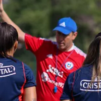 Luis Mena prepara los amistosos de la Roja femenina: 'Tenemos muchas jugadoras jóvenes'