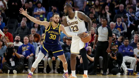 Los Warriors enfrentan a los Lakers.