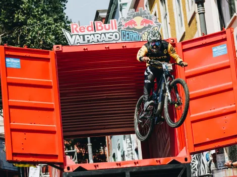 Valparaíso Cerro Abajo estrena documental de aniversario