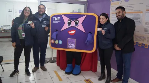 Conoce todos los nuevos beneficios que anunció Mineduc y Junaeb para los estudiantes afectados en los incendios de la V Región.