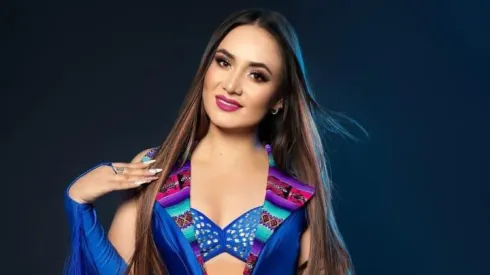 Gardenia Rissel se presenta en la competencia folclórica.