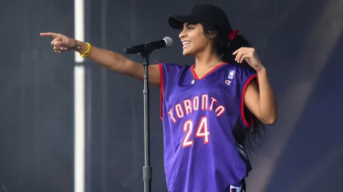 ¿Quién es Jessie Reyez? La artista que se sube al Lollapalooza Chile 2024.