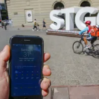 ¿Cuándo bajan las temperaturas en Santiago? Revisa qué dice el pronóstico para este año