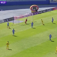 \'Gol de los Tres Chiflados\': insólito tanto en el duelo entre San Marcos y la U. de Conce