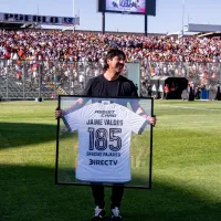 Jaime Valdés saca pecho tras el homenaje que le hizo Colo Colo: 'Menos mal no soy mufa'