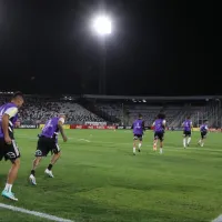 El regalón de Bielsa destroza la cancha del Monumental: \'No sé cómo la Conmebol deja jugar a Colo Colo ahí\'