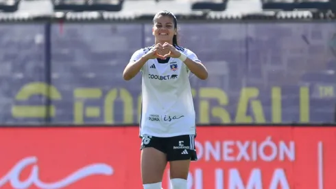 Dahiana Bogarín hizo un gol olímpico para el triunfo albo