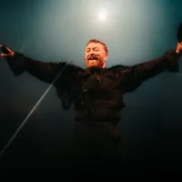 Sam Smith hace gala de su histrionismo en el Lollapalooza Chile 2024 con un potente show