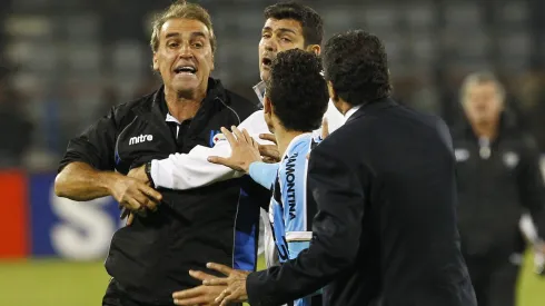 Jorge Pellicer encaró a Vanderlei Luxemburgo en el final de la fase de grupos de la Copa Libertadores 2013.