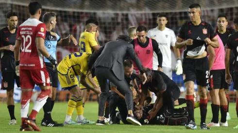 Javier Altamirano convulsionó en el partido entre Estudiantes y Boca.