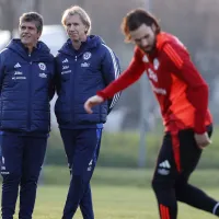 \'Él me habla en...\': Gabriel Suazo sube al columpio a Ben Brereton Díaz por su español