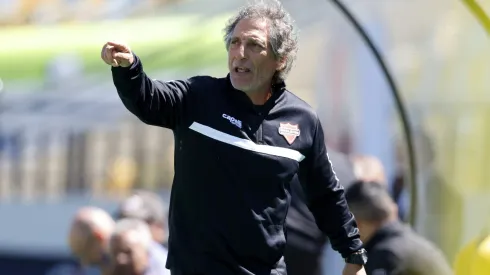Mario Salas reclamó con fervor una decisión que sintió un perjuicio a Ñublense.