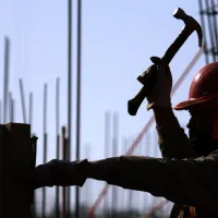 Ojo que no es a inicios de abril: La semana en que se deben rebajar a 44 horas laborales