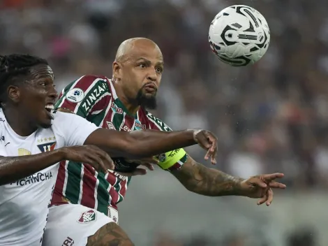 Felipe Melo se distancia de Dani Alves y Robinho