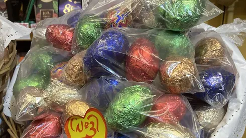 Los huevos de chocolate se toman Semana Santa.
