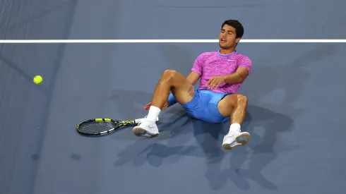 Carlos Alcaraz cayó estrepitosamente ante Dimitrov.