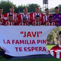 'Javi, la familia pincha te espera': Estudiantes de La Plata homenajea a Javier Altamirano en duelo ante Defensa y Justicia